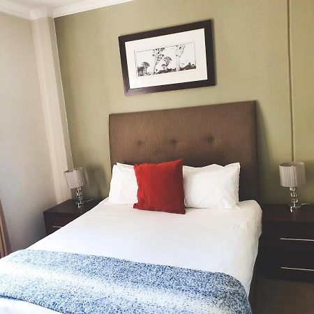 Westpoint Sandton Apartments 요하네스버그 외부 사진