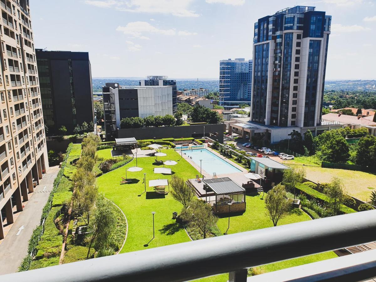 Westpoint Sandton Apartments 요하네스버그 외부 사진