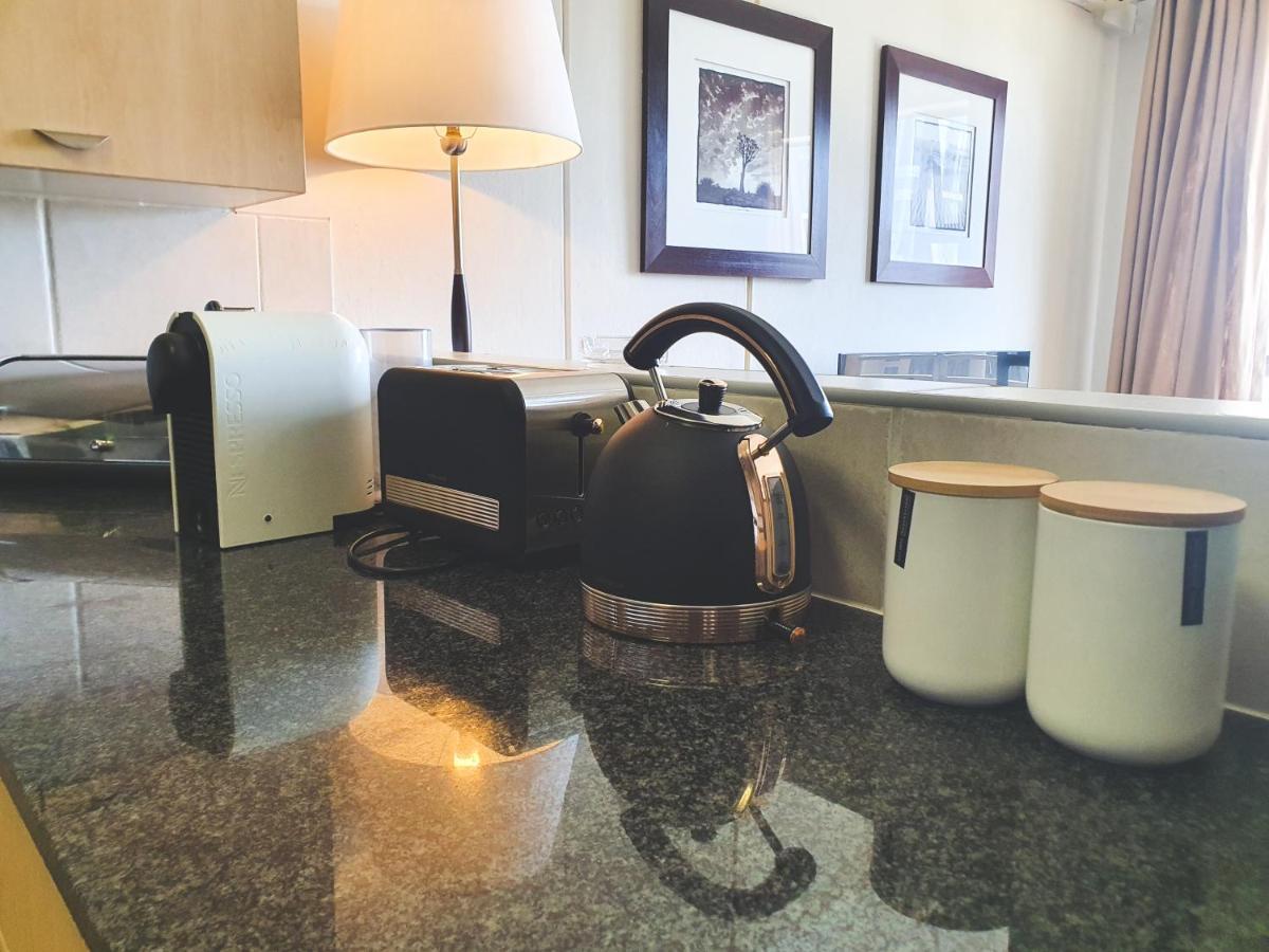 Westpoint Sandton Apartments 요하네스버그 외부 사진