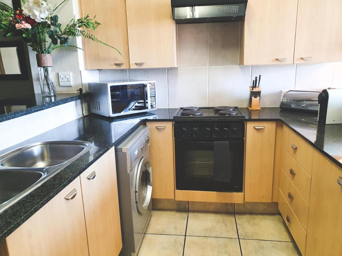 Westpoint Sandton Apartments 요하네스버그 외부 사진